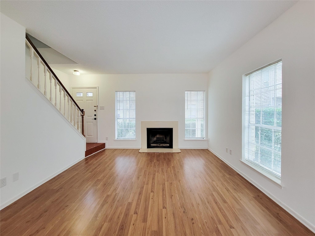 7575 Cambridge Street - Photo 2