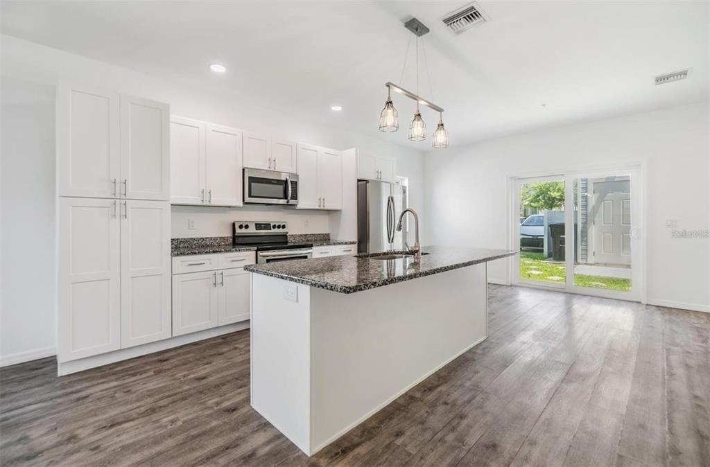 1264 Pierce Street - Photo 1