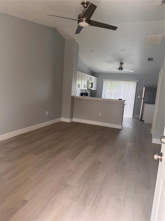 1133 E Rohe Street - Photo 4