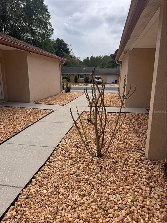 1133 E Rohe Street - Photo 0