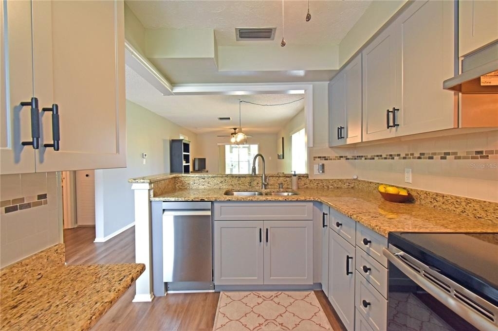 3683 Trophy Boulevard - Photo 5