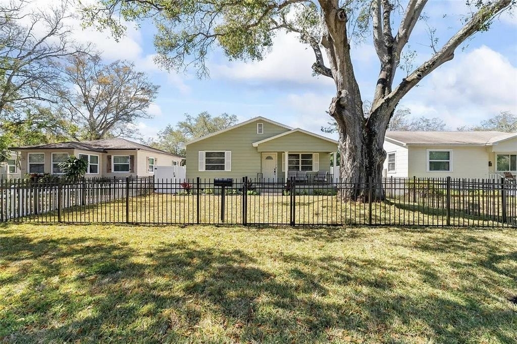 4628 Dr Martin Luther King Jr Street N - Photo 1