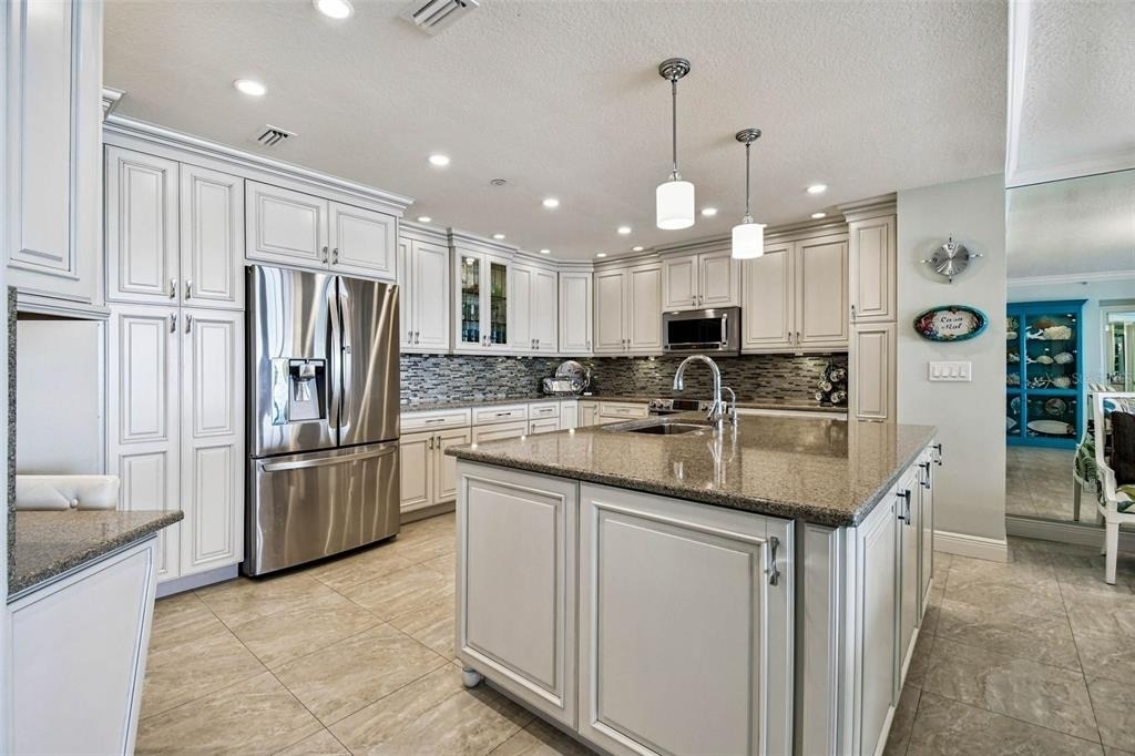 16750 Gulf Boulevard - Photo 3