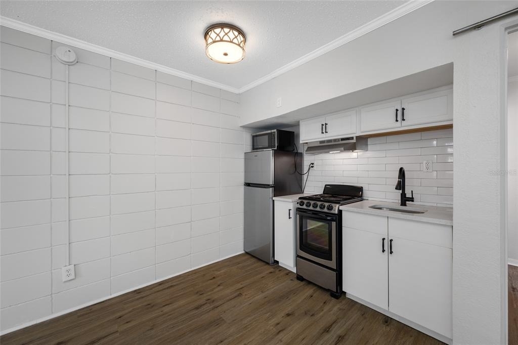 425 2nd Street N - Photo 22