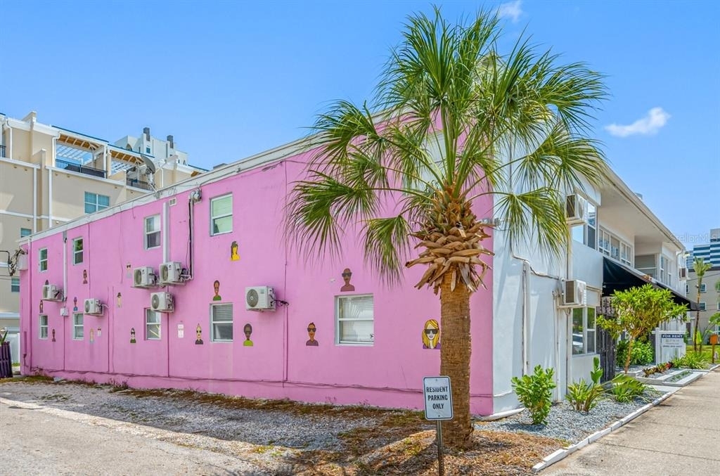 425 2nd Street N - Photo 2