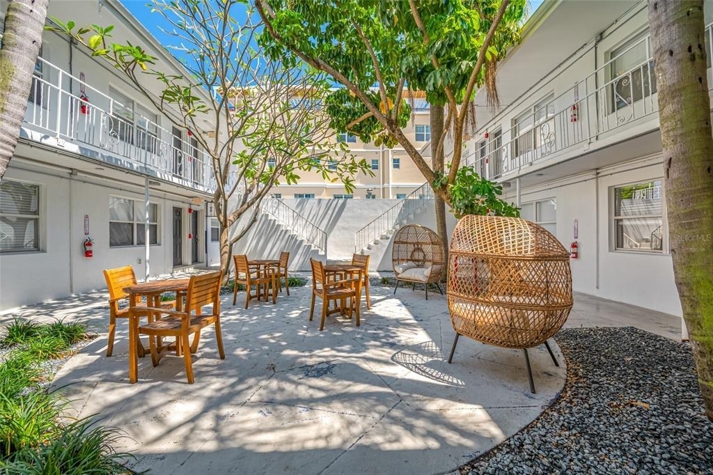 425 2nd Street N - Photo 3