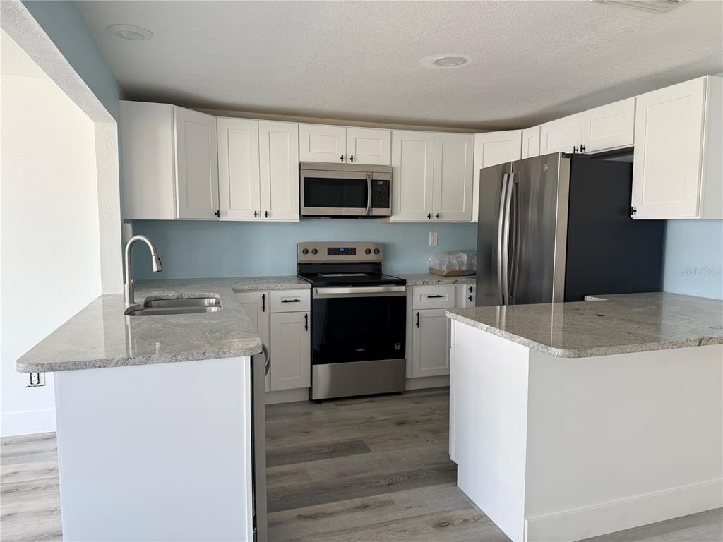 13428 Neptune Drive - Photo 10