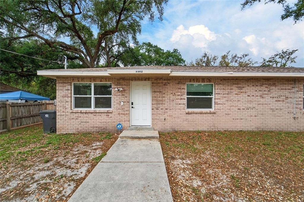 5502 Peach Avenue - Photo 0