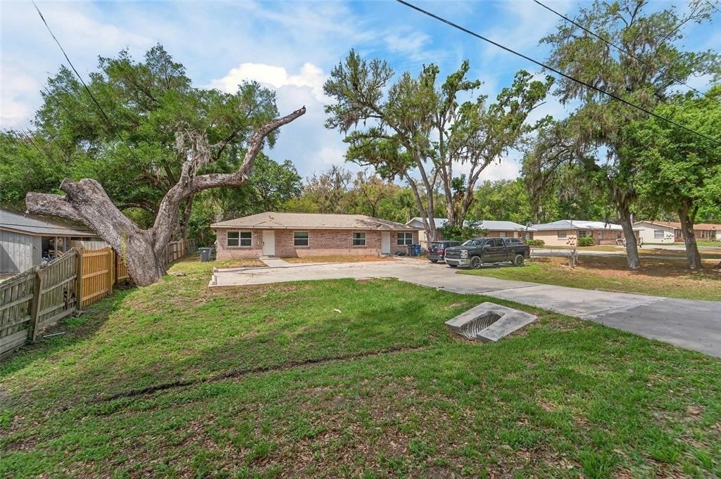 5502 Peach Avenue - Photo 9