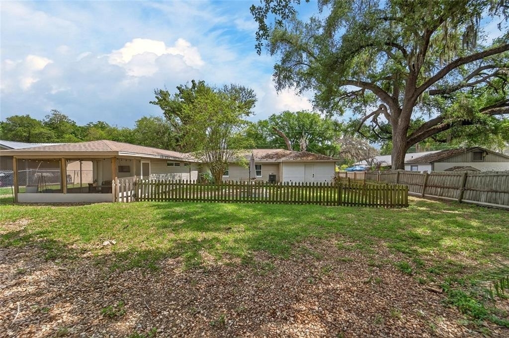 5502 Peach Avenue - Photo 42