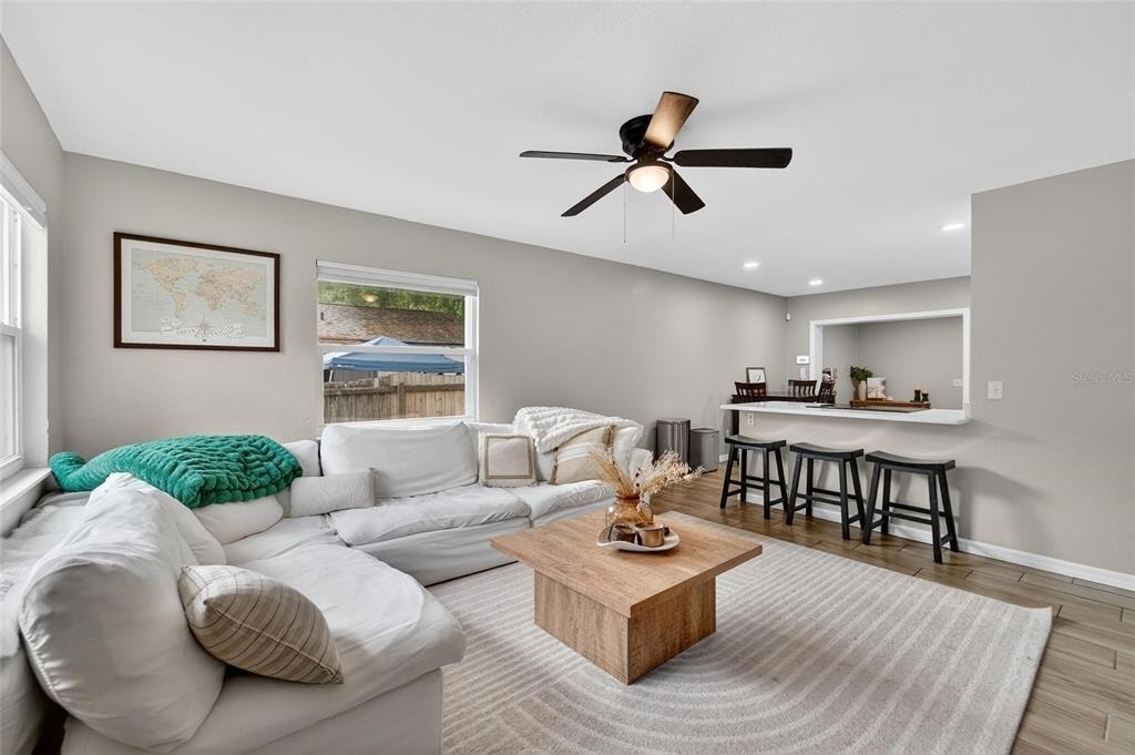 5502 Peach Avenue - Photo 14