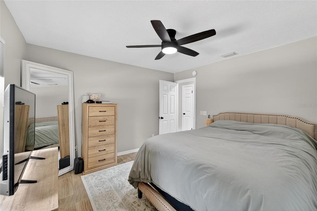 5502 Peach Avenue - Photo 28