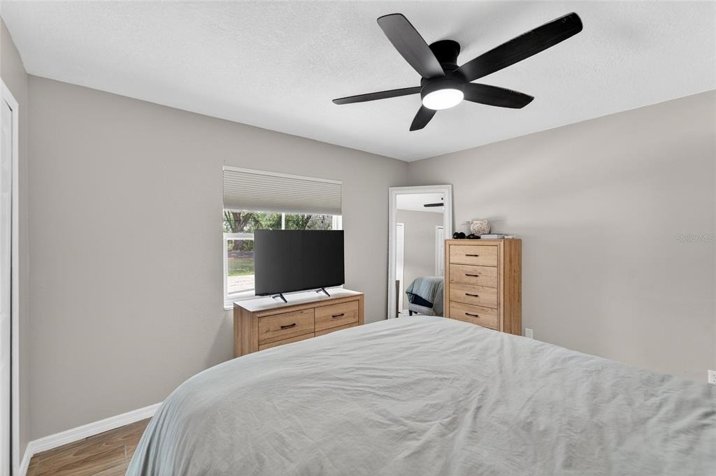 5502 Peach Avenue - Photo 29