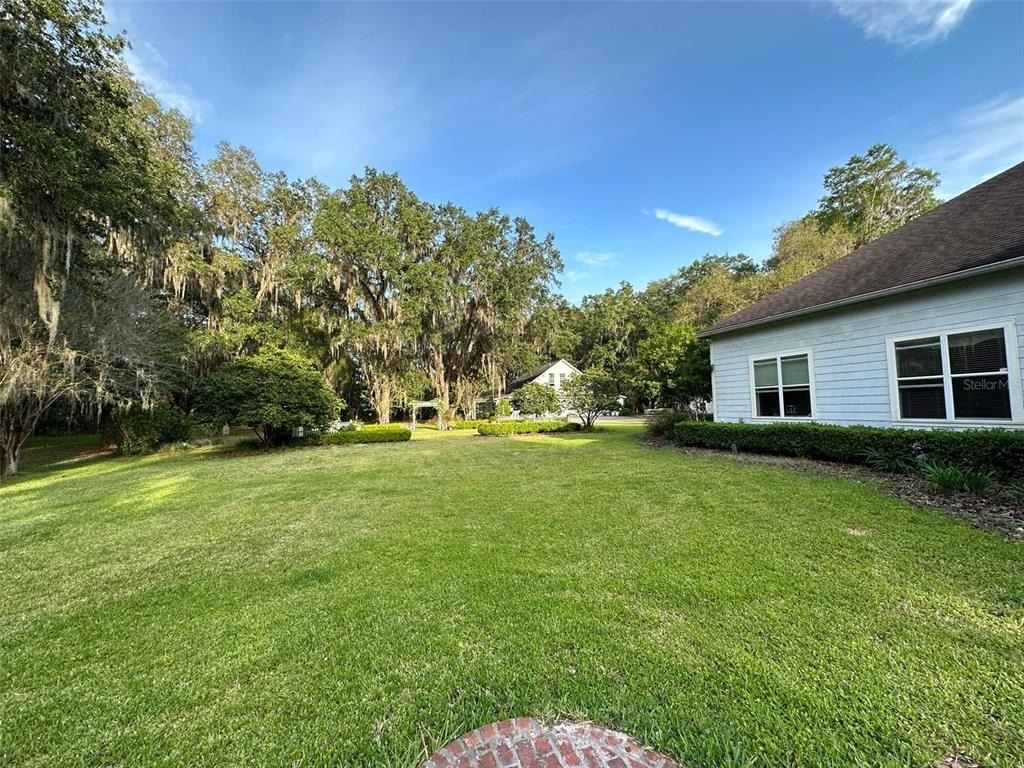 6425 Nw 202nd Place - Photo 72