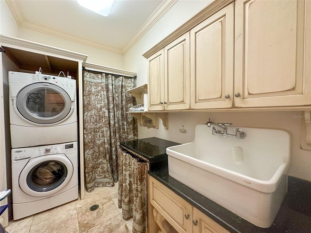 6425 Nw 202nd Place - Photo 34