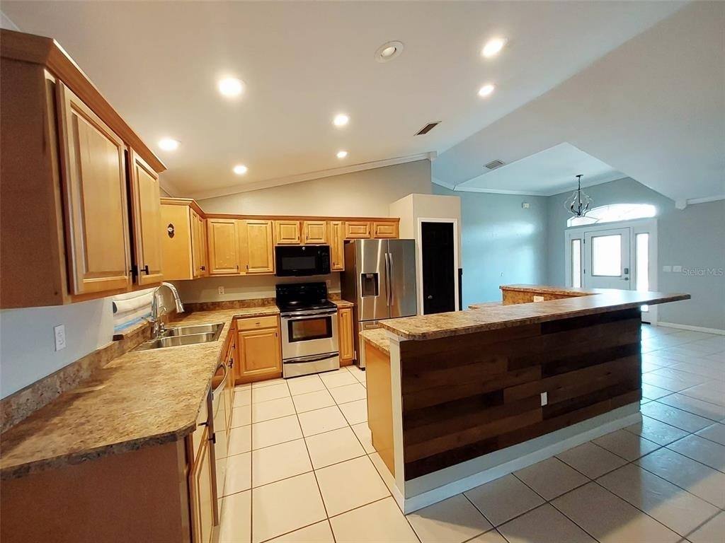 4031 Santa Barbara Drive - Photo 13