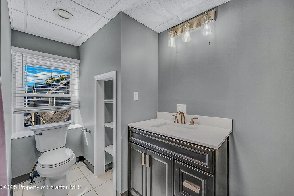533 S Franklin Street - Photo 32