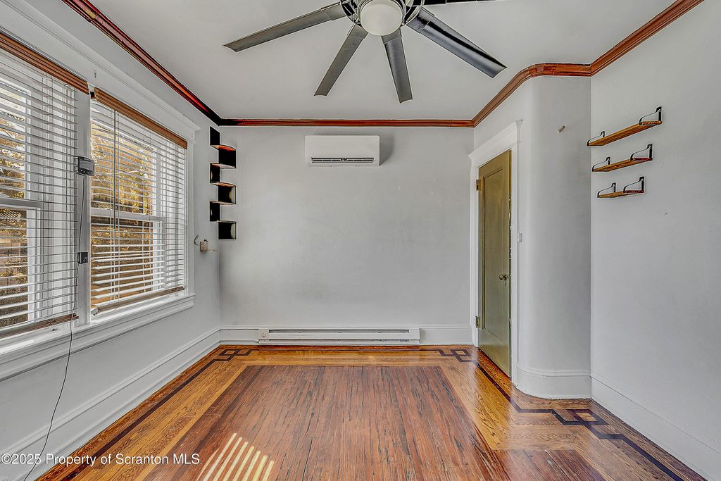 533 S Franklin Street - Photo 17