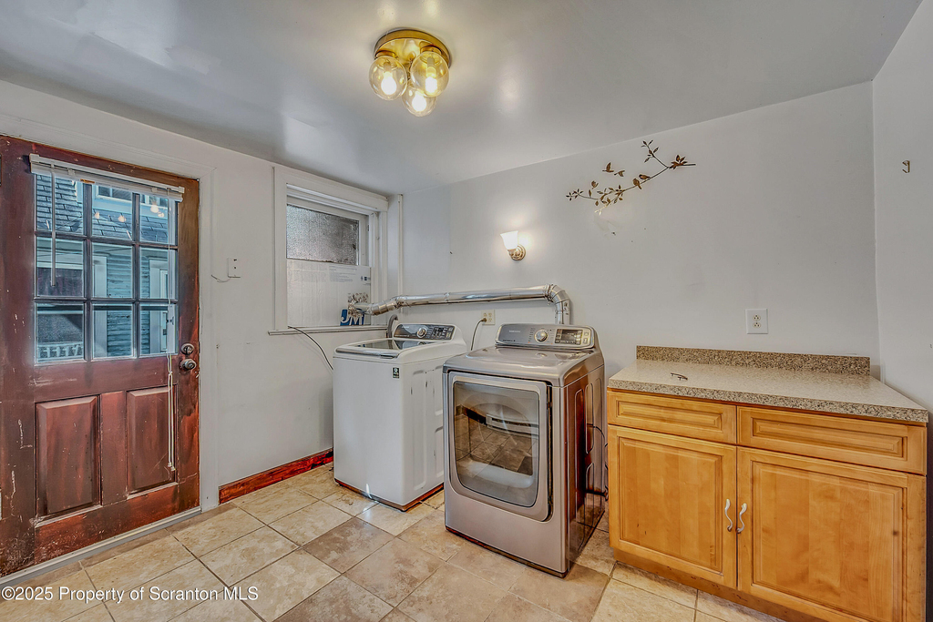 533 S Franklin Street - Photo 25