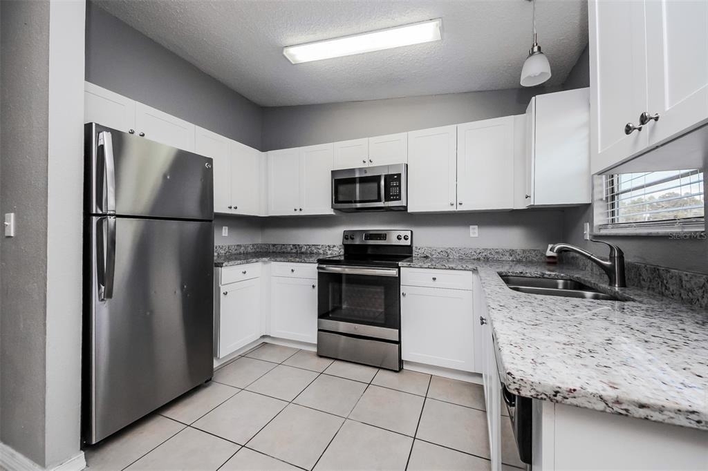 211 Cobalt Drive - Photo 4