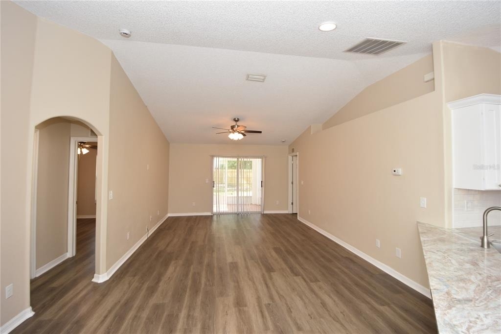 6 Seckel Court - Photo 1