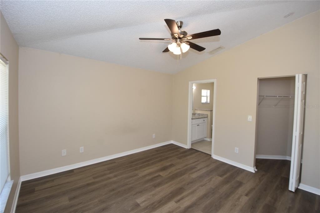 6 Seckel Court - Photo 28