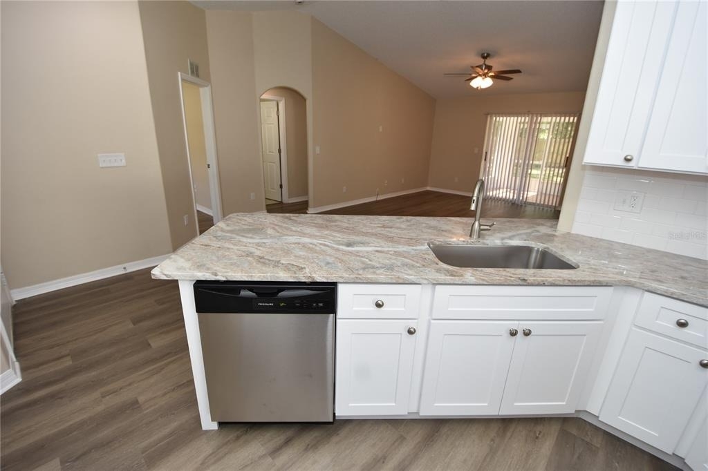 6 Seckel Court - Photo 6
