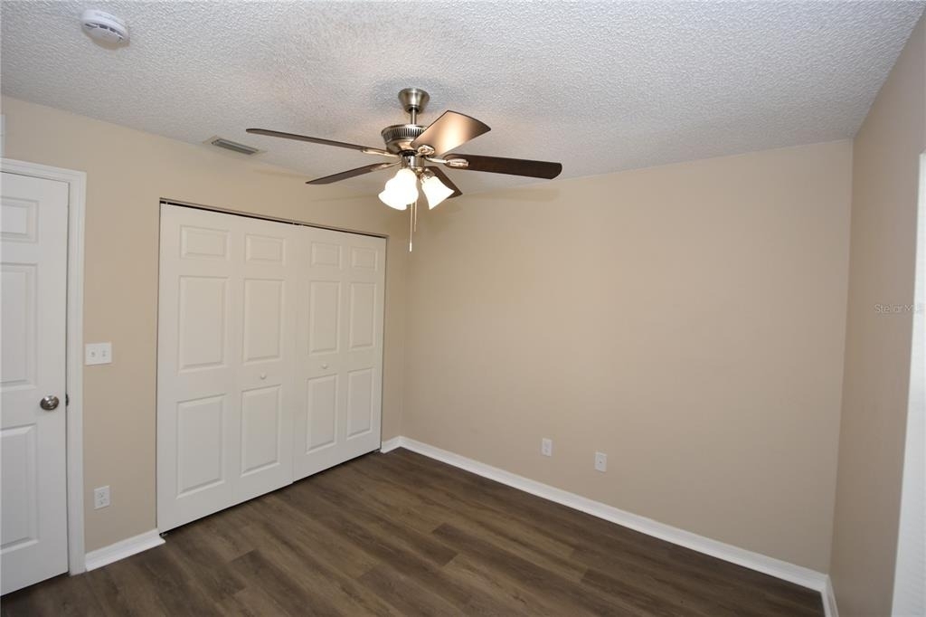 6 Seckel Court - Photo 16