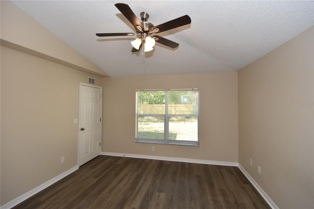 6 Seckel Court - Photo 26