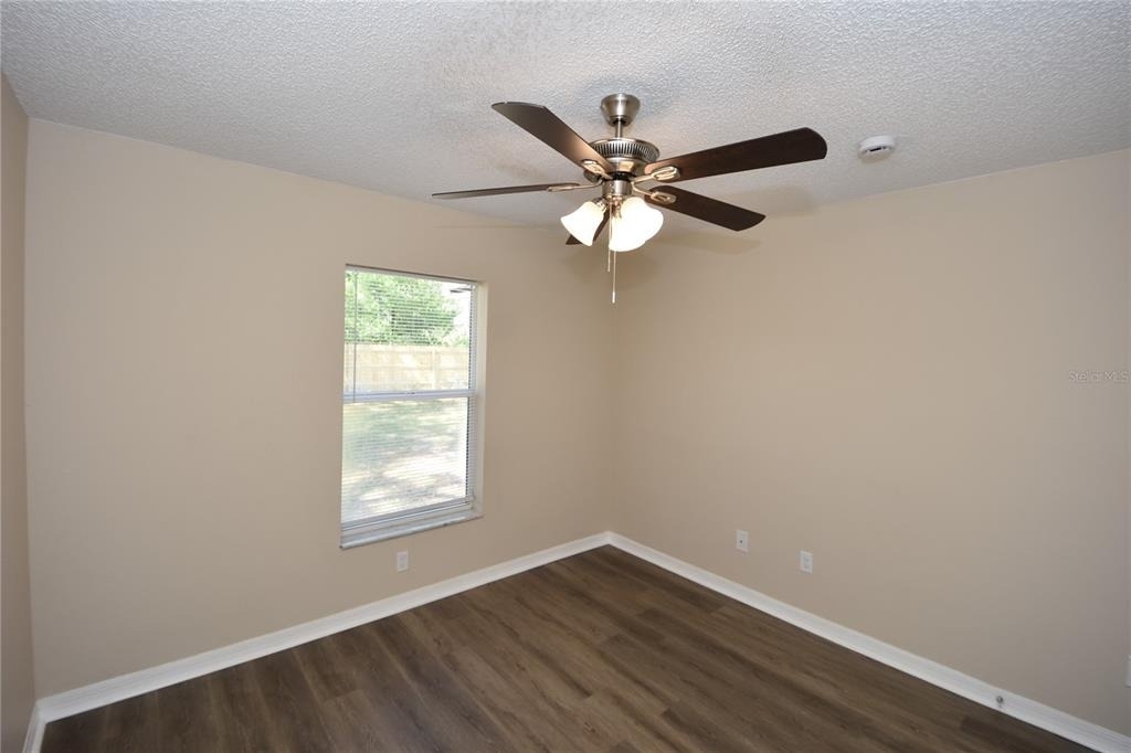6 Seckel Court - Photo 15