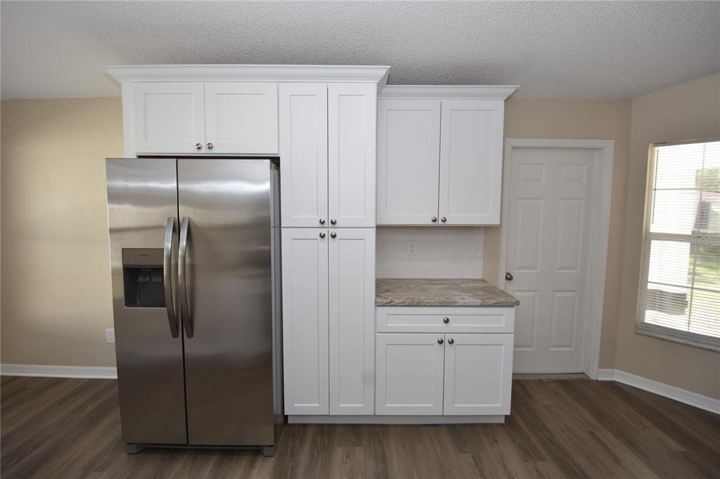 6 Seckel Court - Photo 4