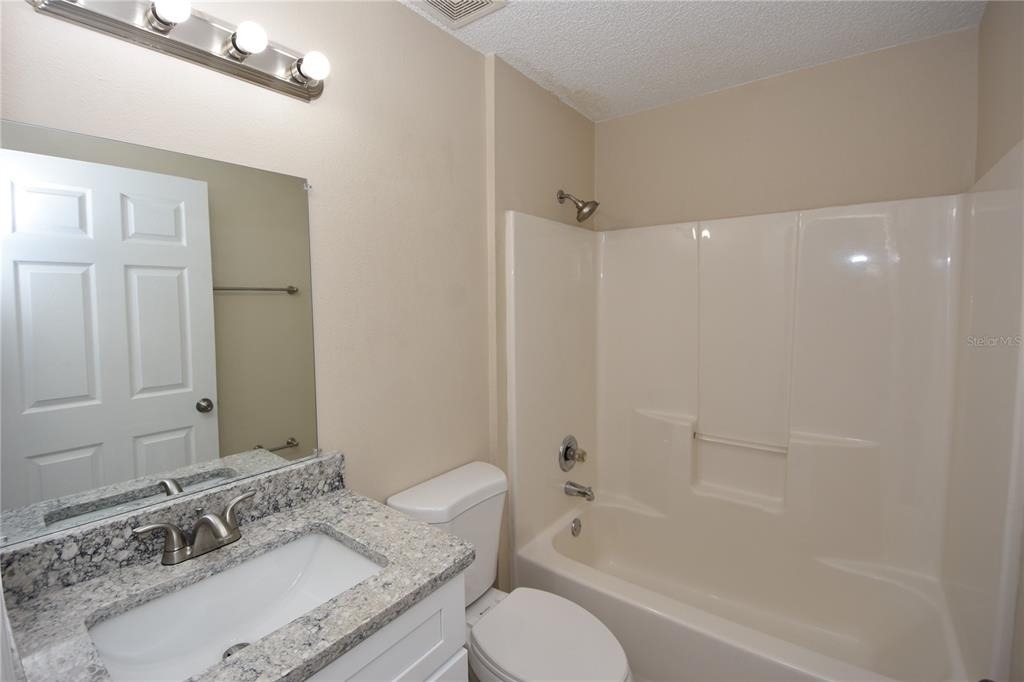 6 Seckel Court - Photo 13
