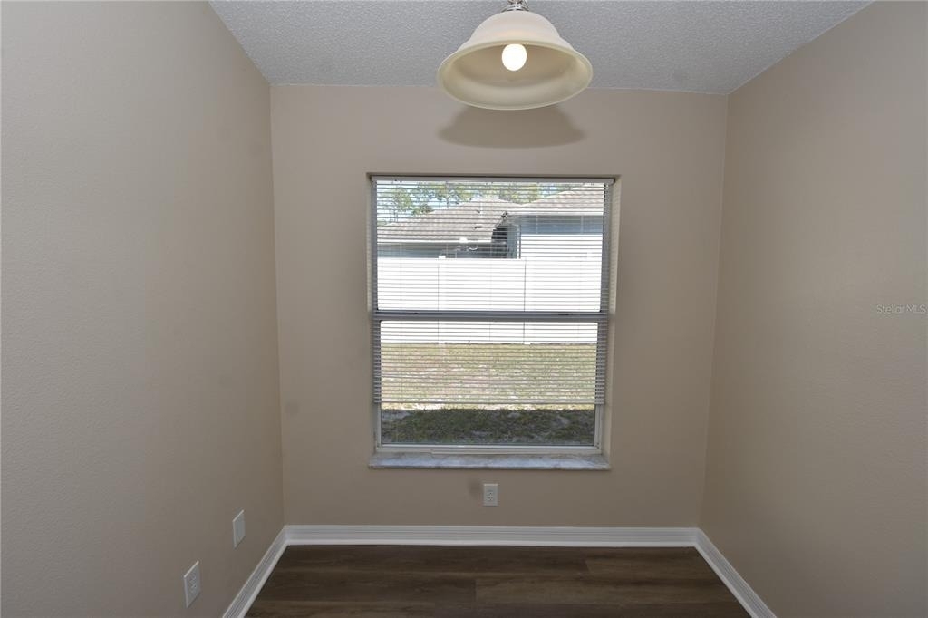 6 Seckel Court - Photo 8