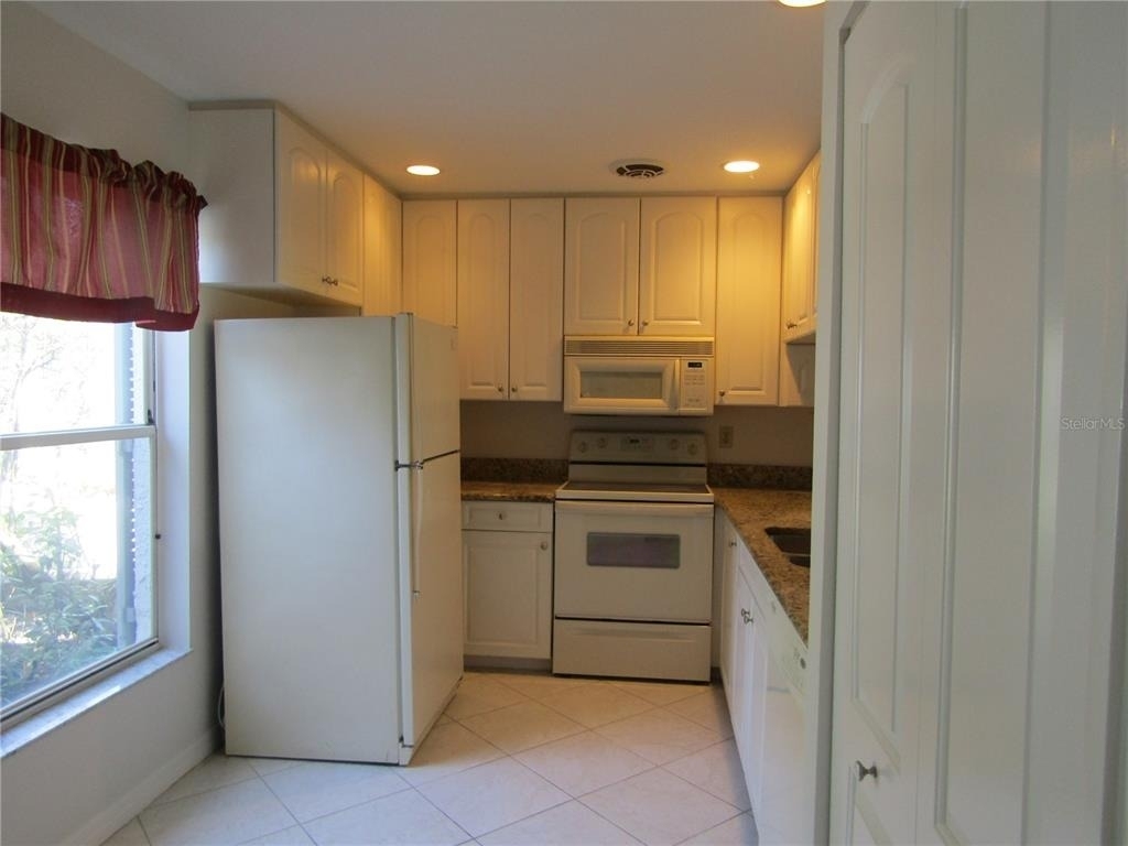 3010 Ringwood Meadow - Photo 3
