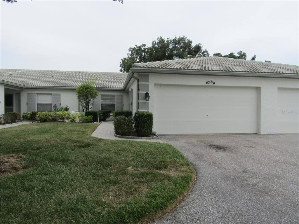 3010 Ringwood Meadow - Photo 0