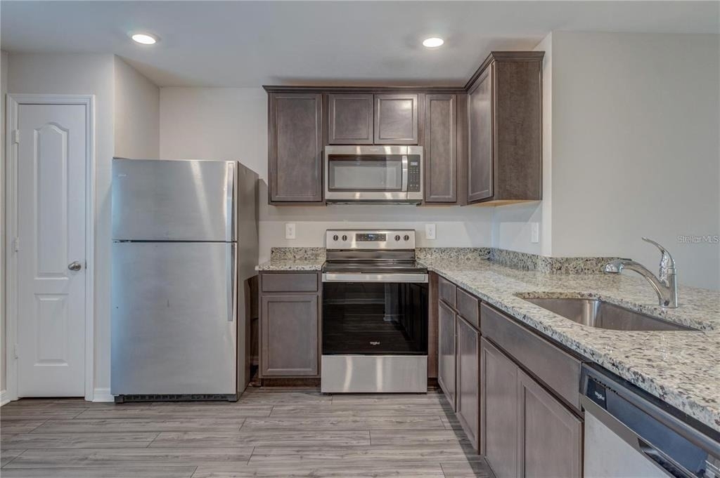 4127 Snowdrop Street - Photo 6