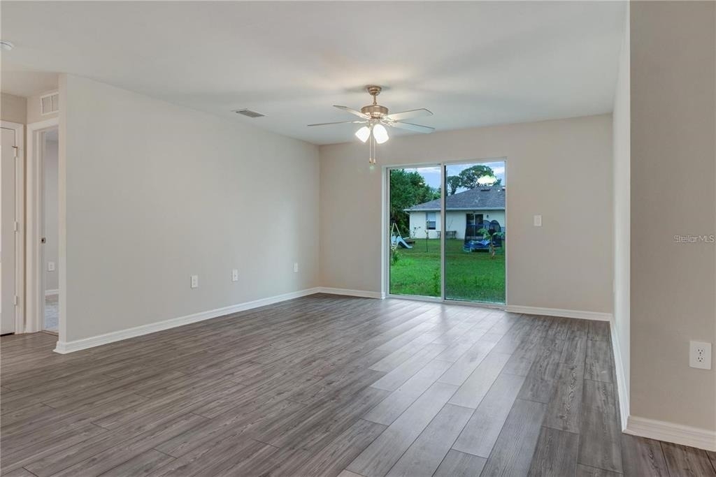 4127 Snowdrop Street - Photo 14