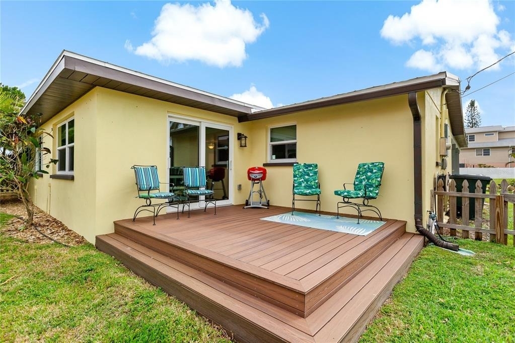 1675 Blakemore Lane - Photo 4