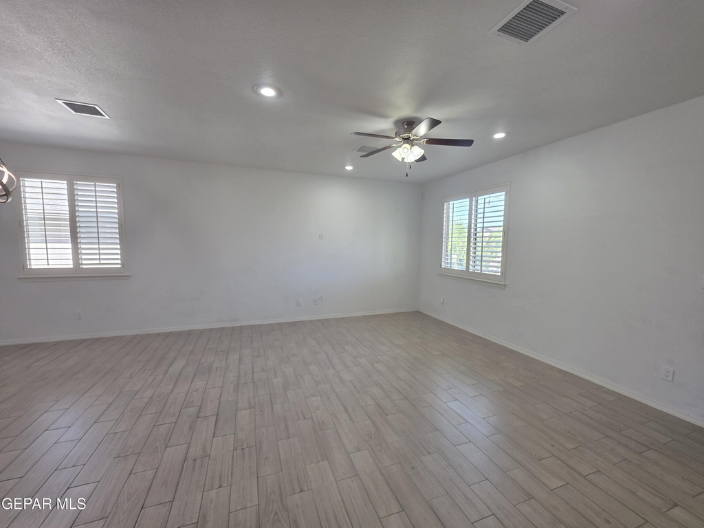 7517 Red Cedar Drive - Photo 5