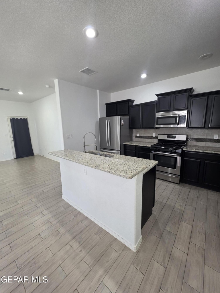 7517 Red Cedar Drive - Photo 4