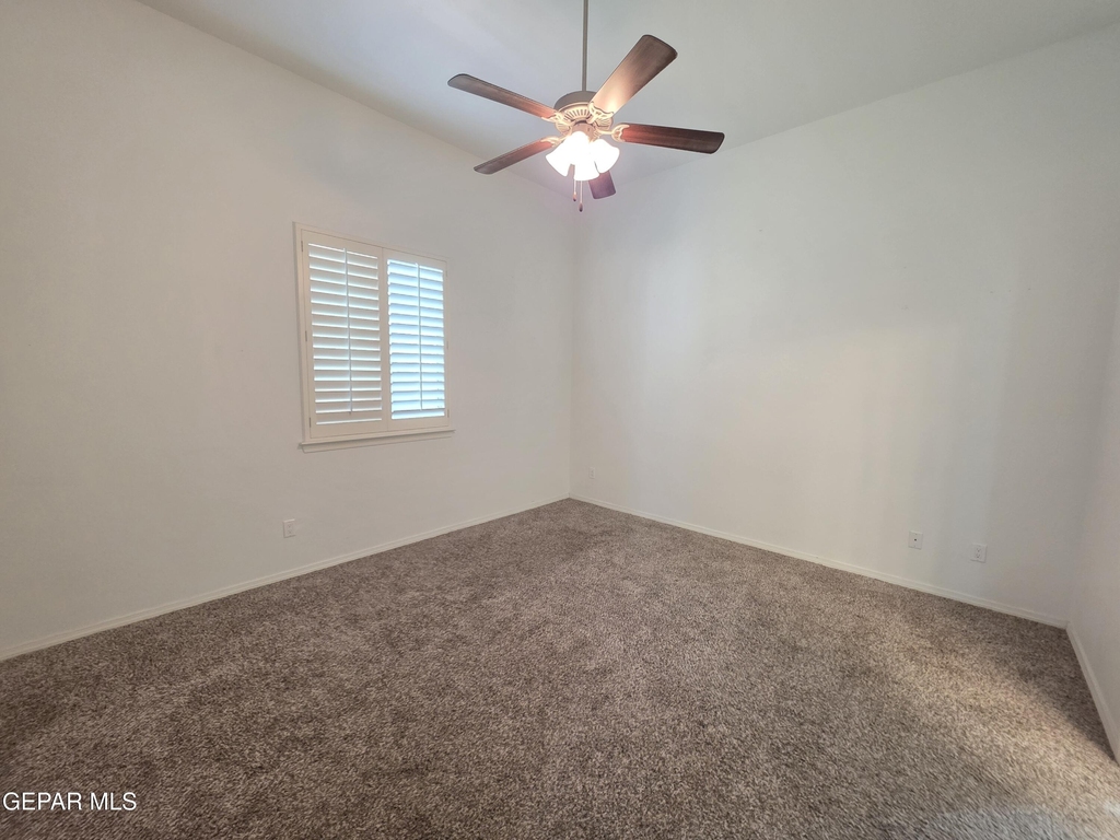 7517 Red Cedar Drive - Photo 7