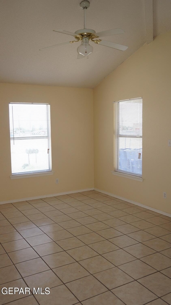 8909 Herbert Street - Photo 4