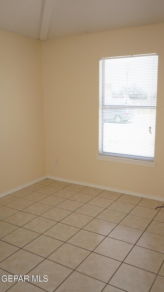 8909 Herbert Street - Photo 15