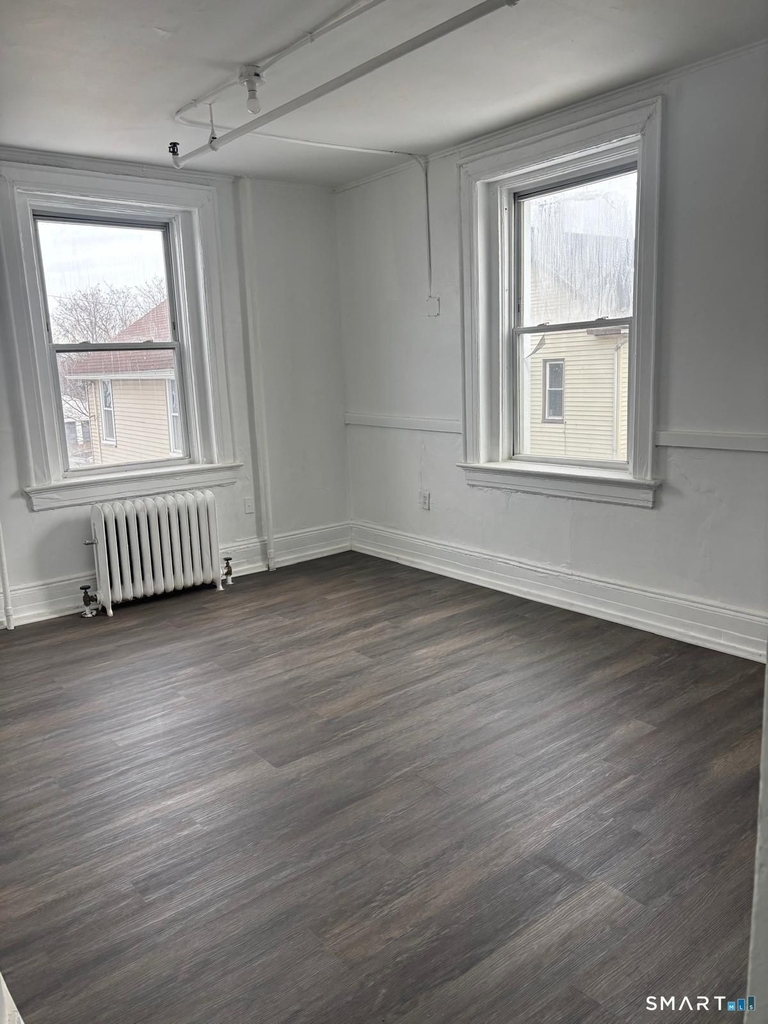 32 Pequonnock Street - Photo 1