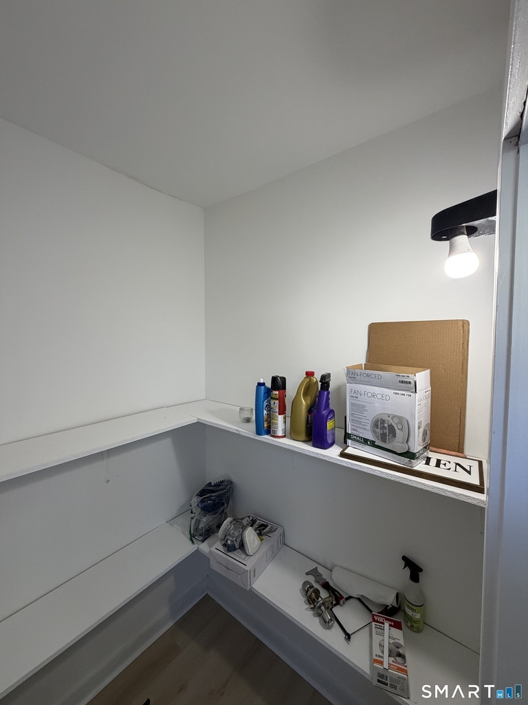 142 Cowles Street - Photo 11