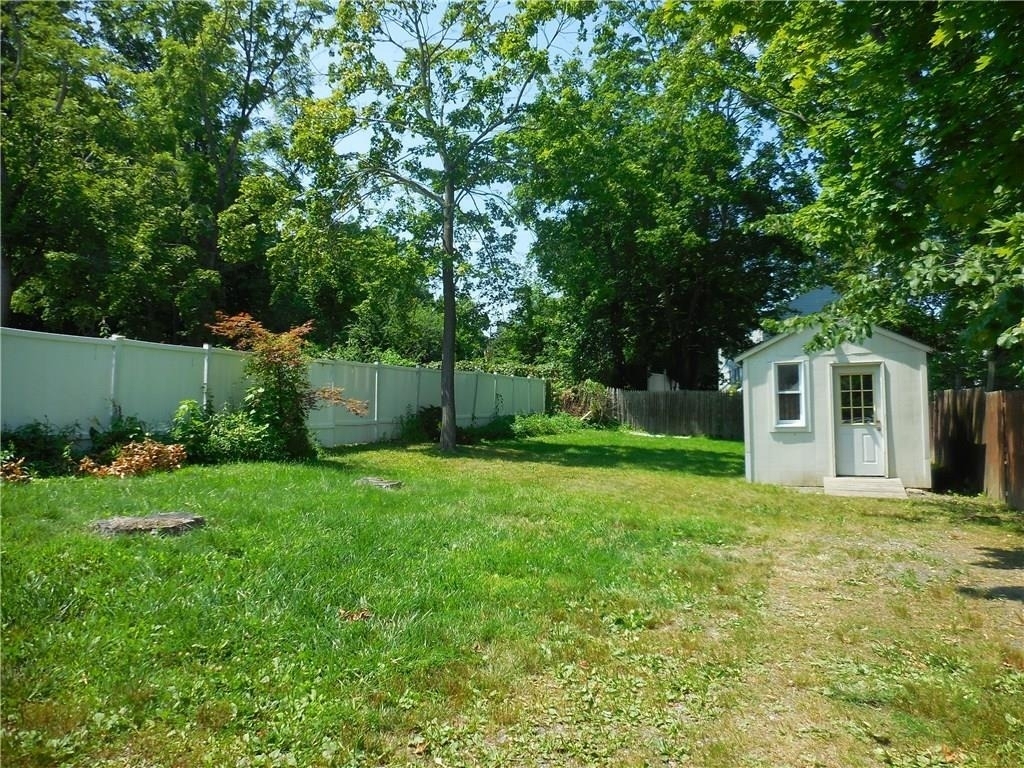 17 Lake Avenue - Photo 5