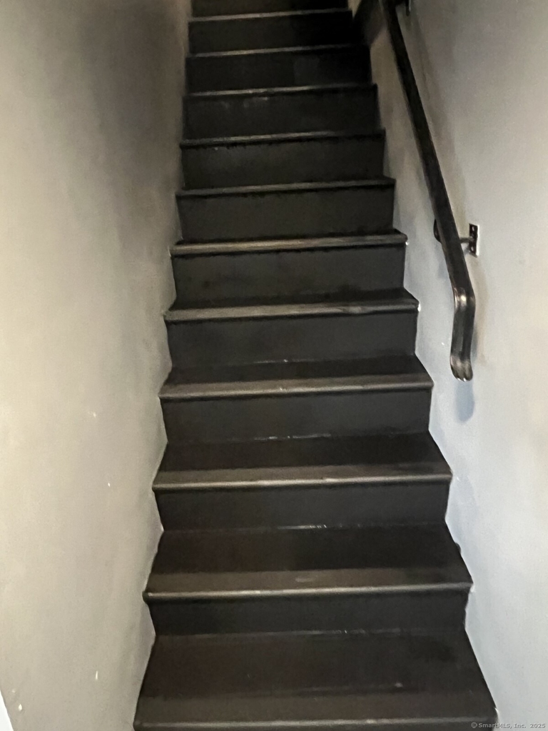 8 Burnham Street - Photo 10