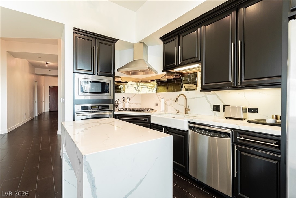 360 E Desert Inn Road - Photo 24