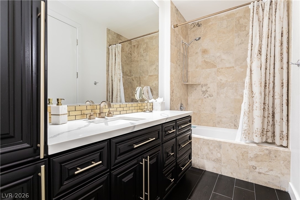 360 E Desert Inn Road - Photo 17
