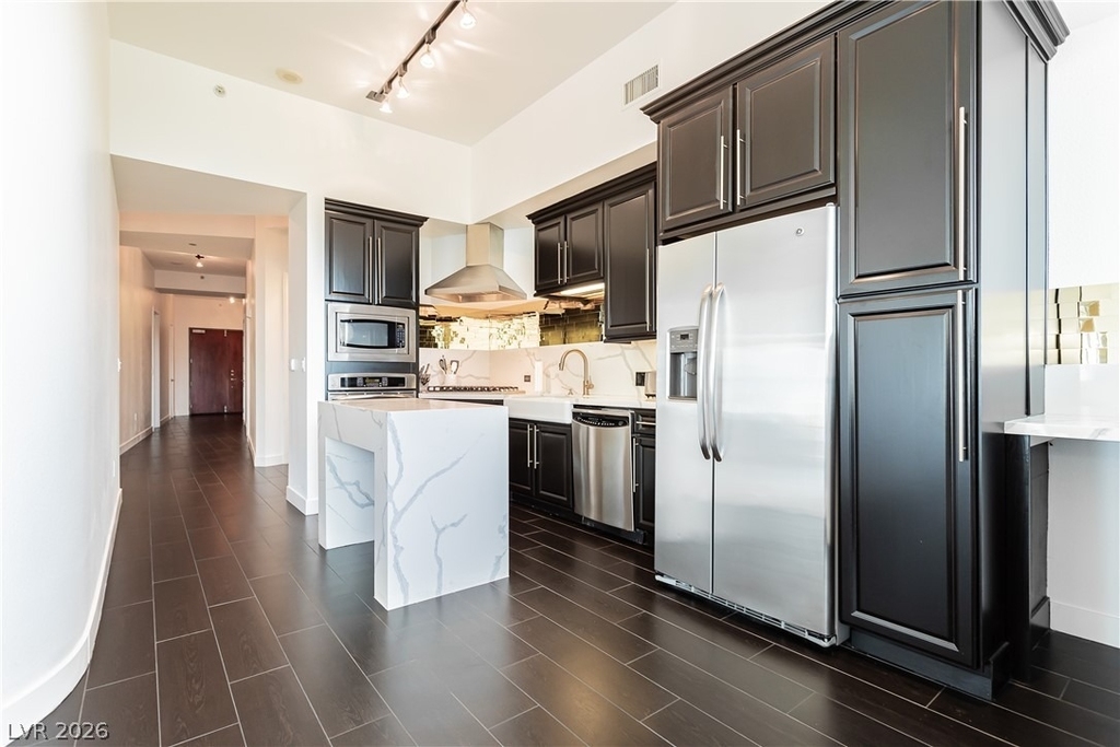 360 E Desert Inn Road - Photo 22